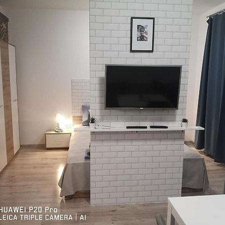 Breezy Studio 5 Warna Exterior foto